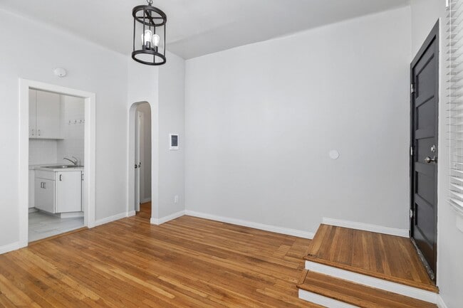 Photo - Great Hillcrest Studio Unidad 3843-6