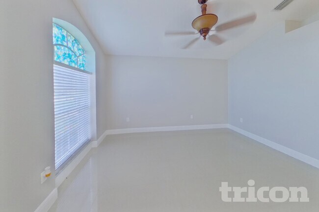 30746 Birdhouse Dr