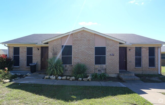 Building Photo - Village Creek