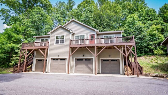 Building Photo - 44 Celebration Pl Unit 44 Celebration Place