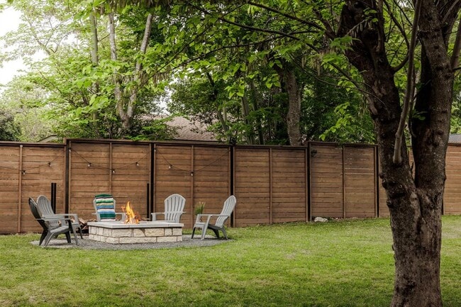 Photo - 9101 Heatherwood Dr