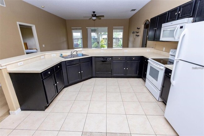 Photo - 818 Carrousel Ln