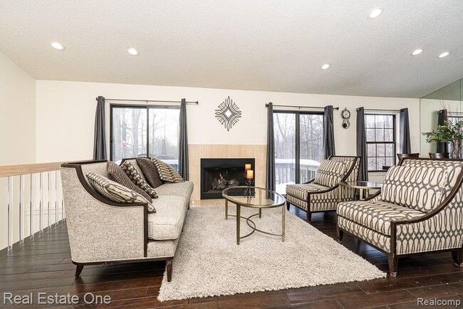 Photo - 7086 Danbrooke Ct