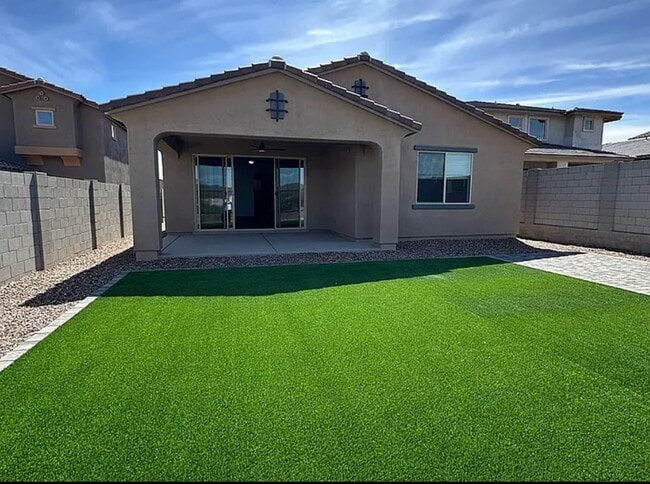 Photo - NEWER HOME IN NORTHPOINTE AT VISTANCIA