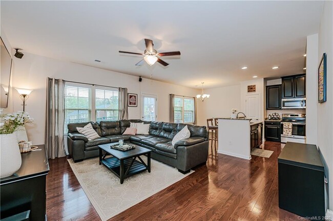 Photo - 1765 Evergreen Dr Townhome