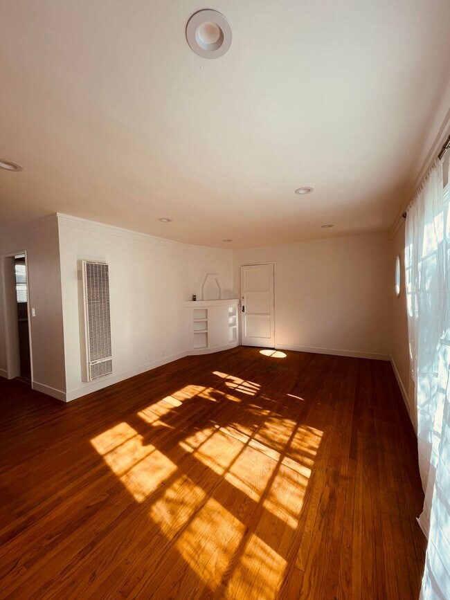 Photo - New Hampshire 4 rent Unidad 1815