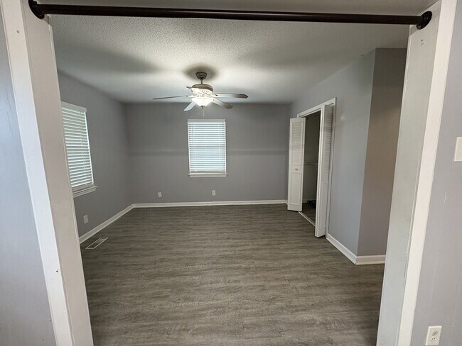 Photo - 2 Bed, 2 Bath  *GET YOUR FIRST MONTH FREE* Unidad A