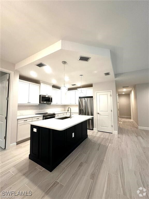 Building Photo - 2646 Seychelles Cir Unit 2701 Rental