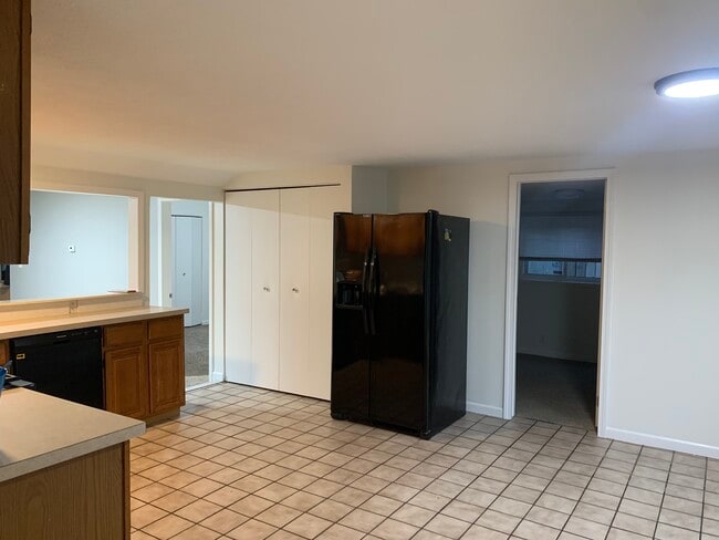 Photo - 8346 N Grace St