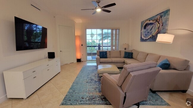 Building Photo - Luxury Apartment Right On The Beach In Lau... Unit 2303