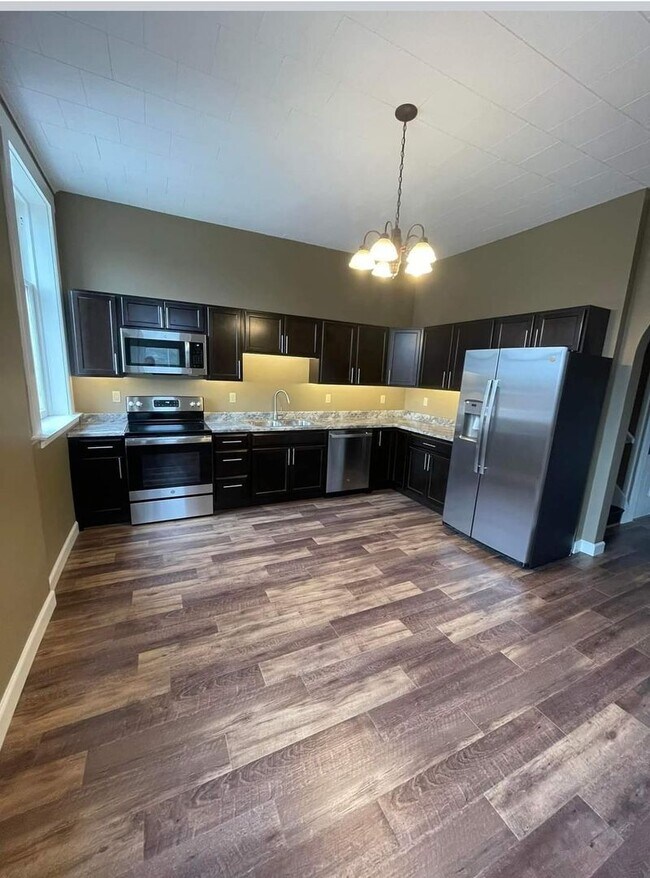 Photo - 1128-1130 State St. Unit 1130 State St. -  1