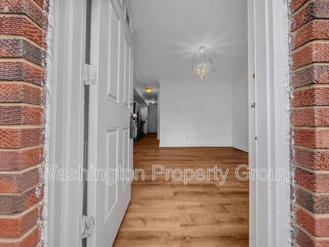Photo - 1701 Montello Ave NE