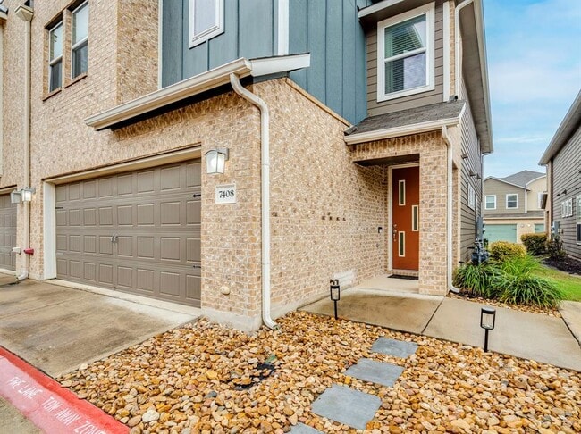 Photo - 7408 Merrick Ln Unidad 42