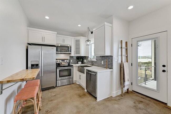 Building Photo - 3005 Constitution Square Rental