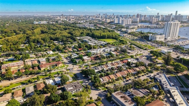 Photo - 2335 NE 172nd St Unit 8