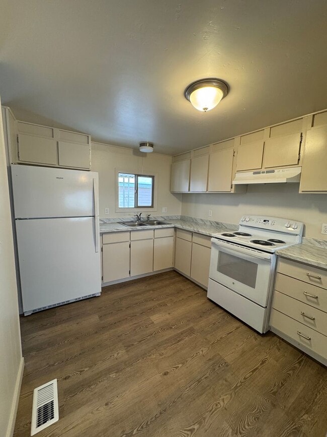 Photo - Newly renovated 3 bed 2 bath