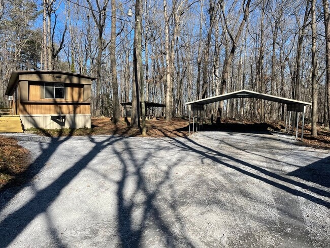 Photo - 3 BED, 1.5 BATH MOBILE HOME