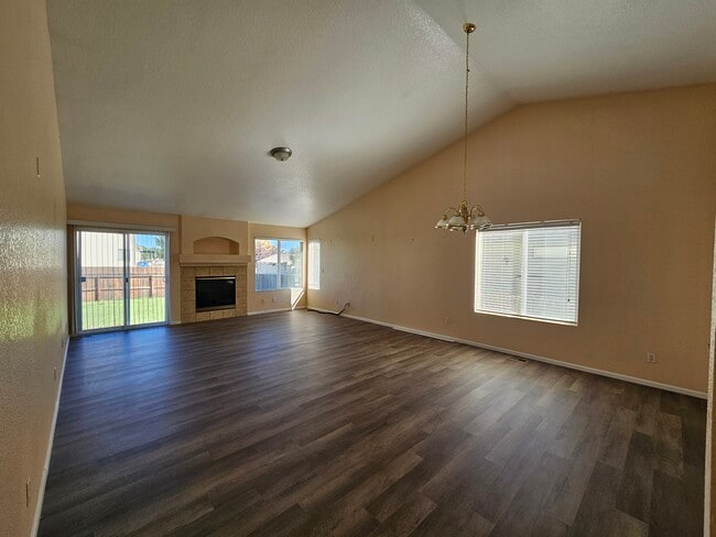 Photo - 5723 Prairie Cir