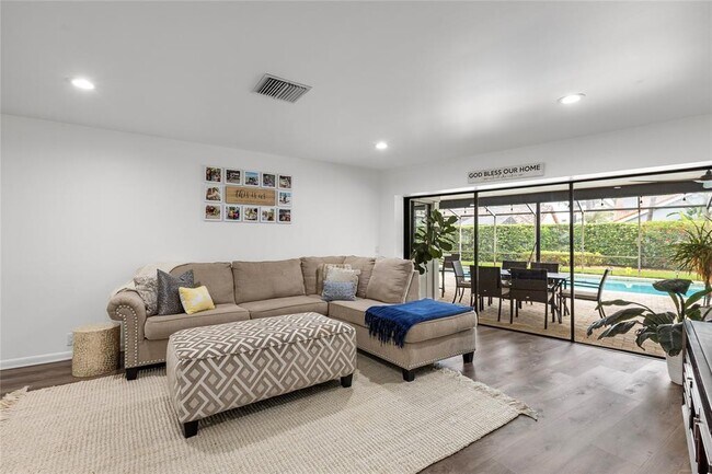 Photo - 4117 Crosswater Dr