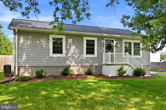 Building Photo - 306 Fegan Rd