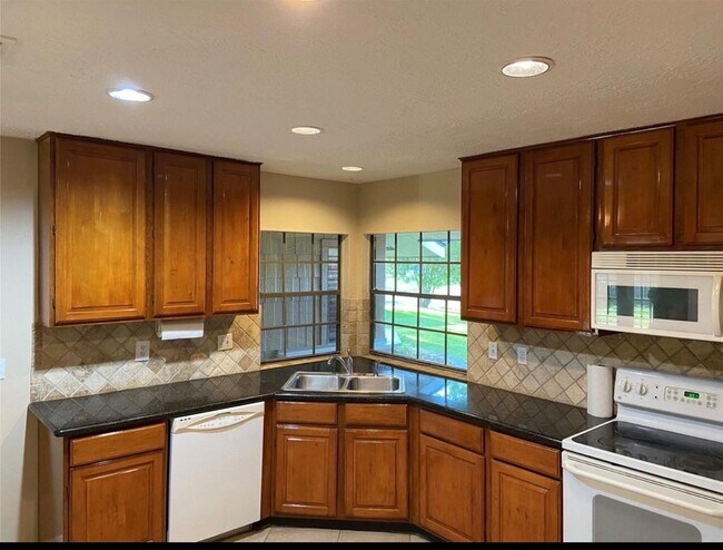 22503 Dabney Manor Ln