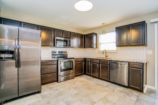 Photo - 179 Cottonwood Pl