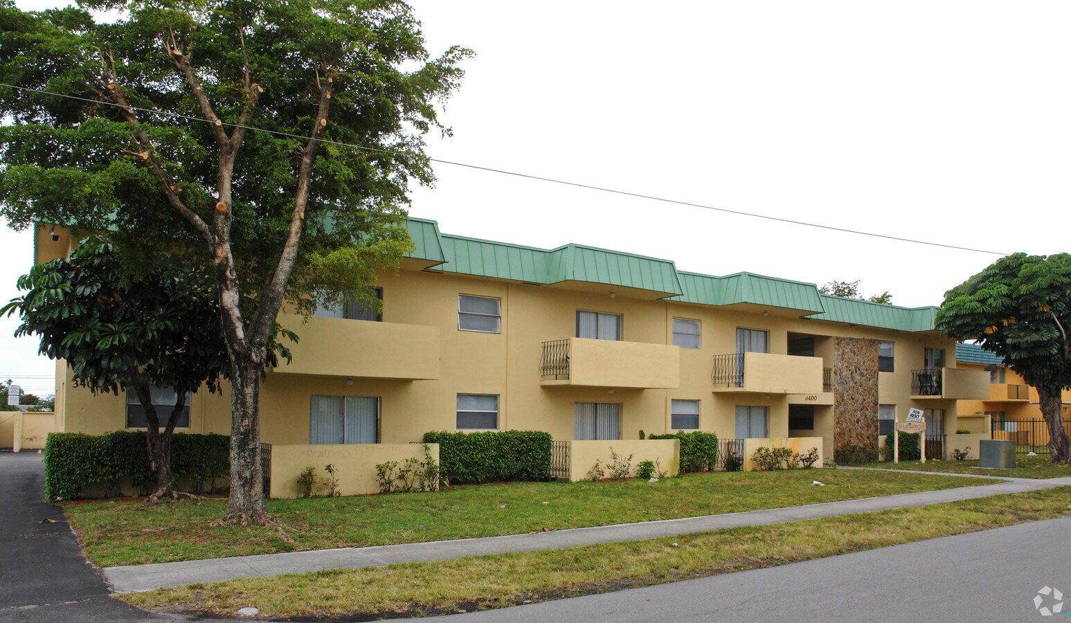 Palm Grove Apartaments - Newcastle Apartments