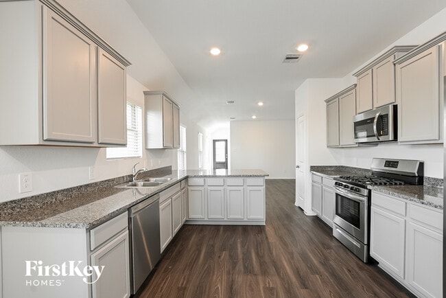 Photo - 18430 Summit Ranch Dr