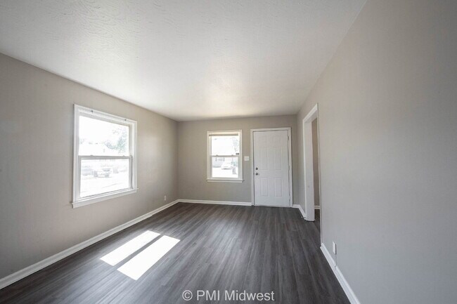 Photo - 1937 King Ave