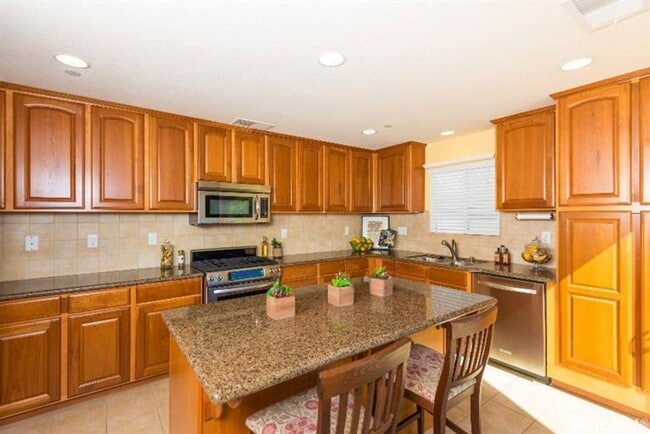 1972 Gregory Ct
