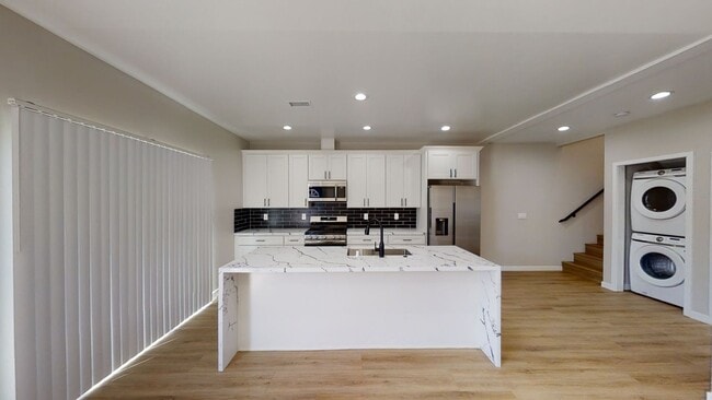 Photo - 4BD/2BA on La Dorna (Lease out, pending si...