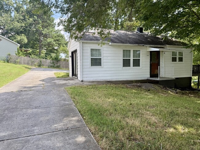 Photo - 1606 Tuckaleechee Pike