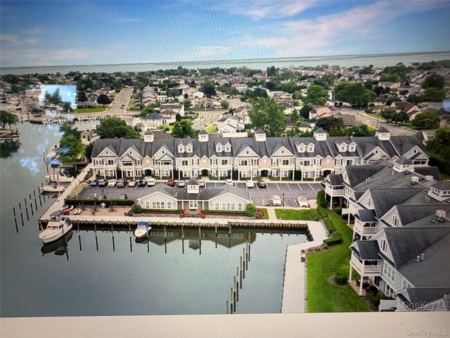 33 Nicole Ct