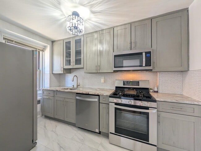 Photo - 225 St Pauls Ave