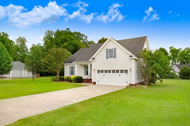 Photo - 200 Poplar Knoll Rd