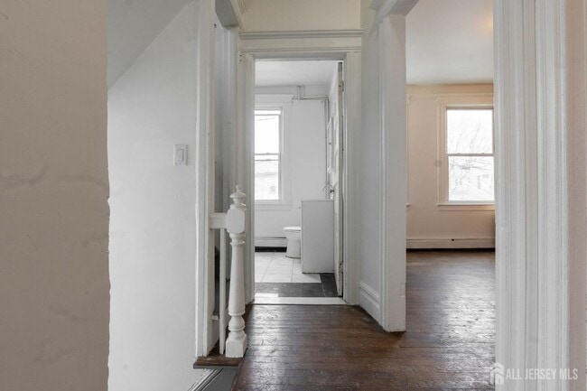 Photo - 410 Chadwick Ave Unit 2