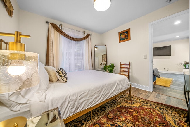 Photo - The Jeffersonian Apartments