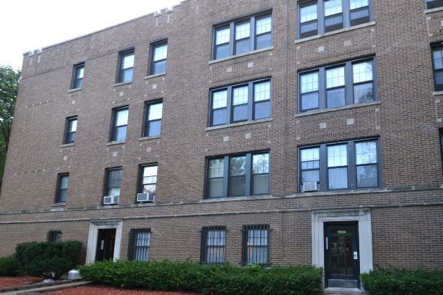 Building Photo - 3907 N Janssen Rental
