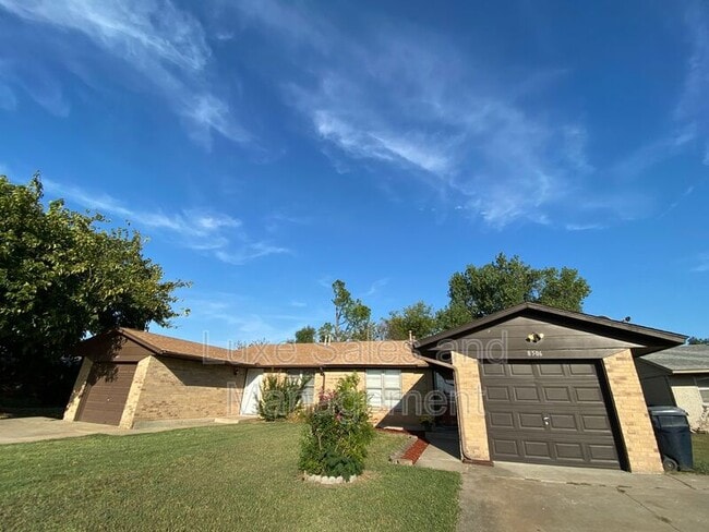 8506 S Drexel Pl