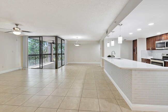Photo - 820 Lavers Cir Unit G402