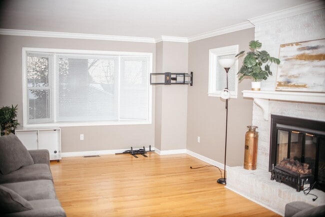 Photo - 1449 Jill Dr