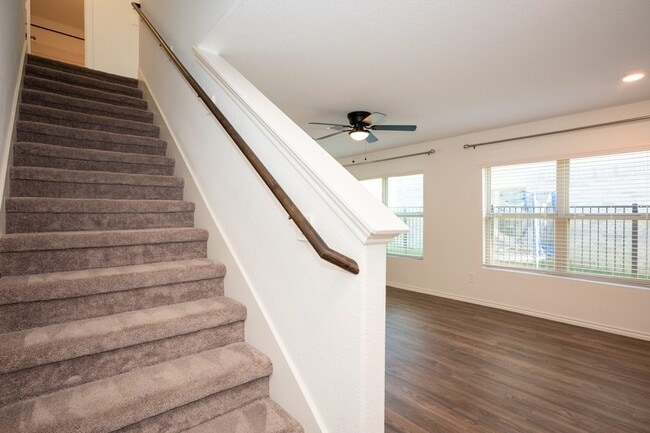 Photo - 5403 Rosser Ruby Way