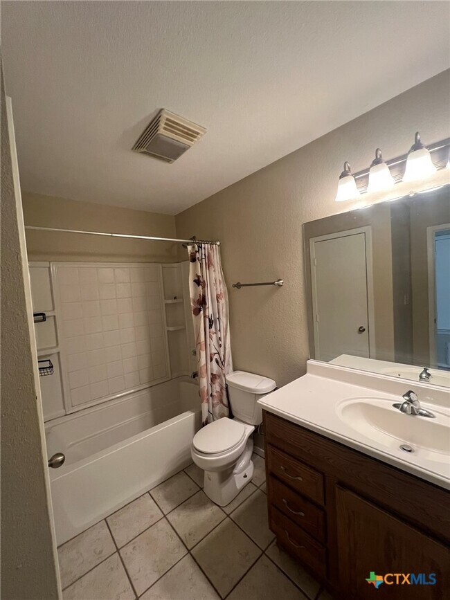 Photo - 229 Craddock Ave