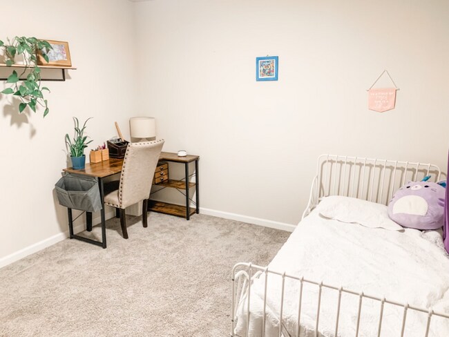 Photo - 1903 SE Silktassel Wy