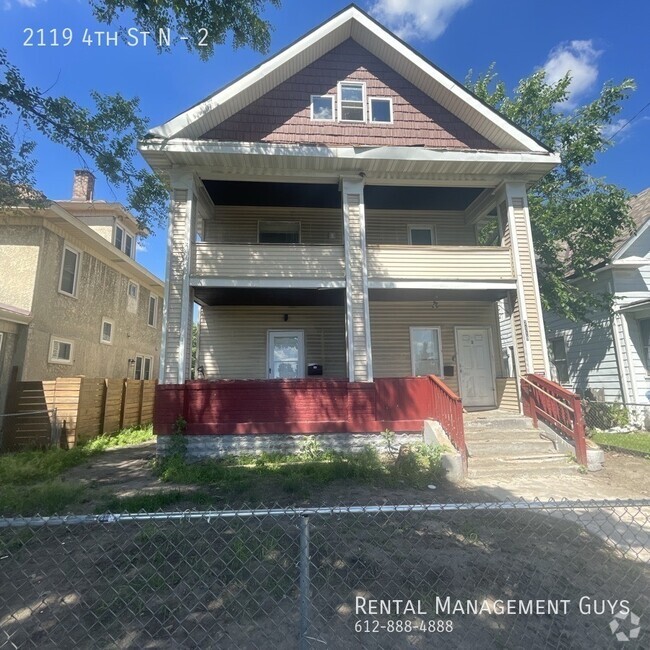 Building Photo - 3 Bedroom Duplex! Rent Ready! Section 8 Fr... Unit 2 Rental