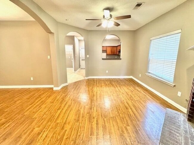 Photo - Now Leasing a 4-bedroom 2.5 bath home in Cordova off of Macon and Houston Levee