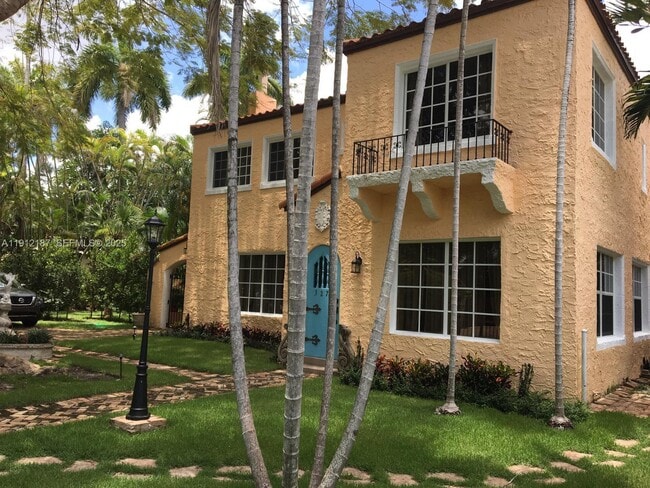 Photo - 327 Menores Ave