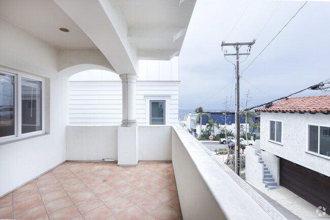 Building Photo - 308 19th Pl Rental