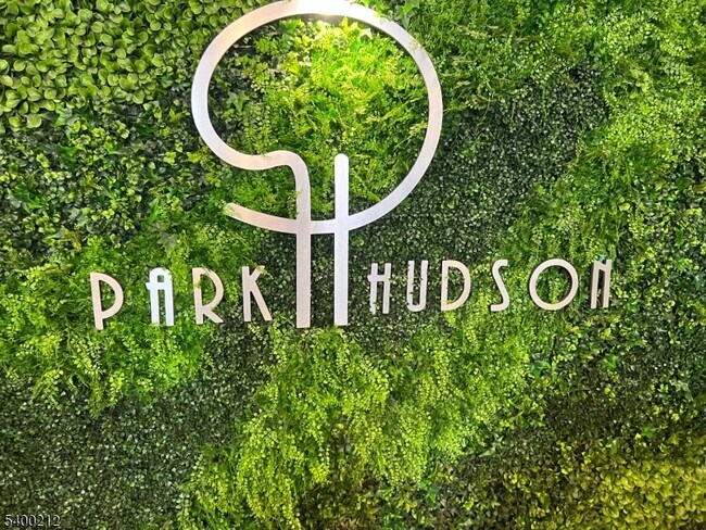 Photo - 9060 Palisade Ave