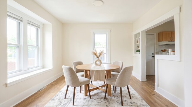 Photo - 420 W 12th St